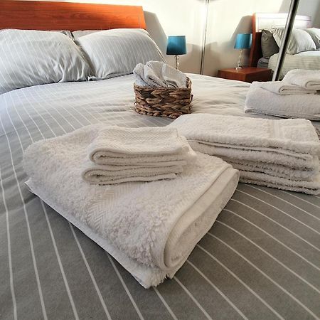 Modern One Bedroom Apt - City Centre & Freeparking Glasgow Bagian luar foto
